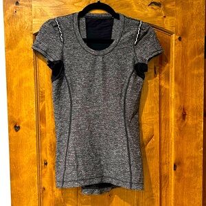 Lululemon Short Sleeve Fitted Shirt